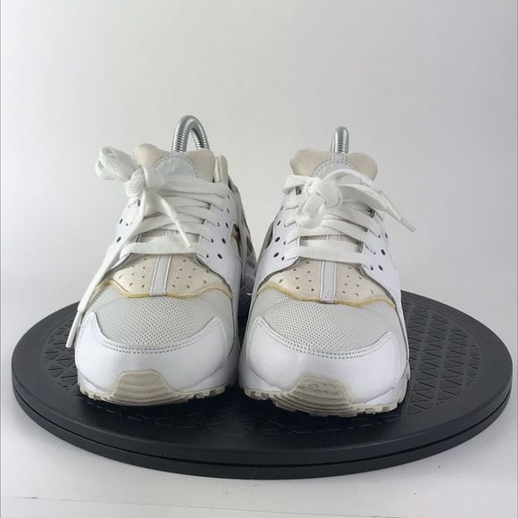 Nike Huarache Run Triple White Athletic Running Shoes 654275-110 Womens Size 7.5 - Picture 2 of 12
